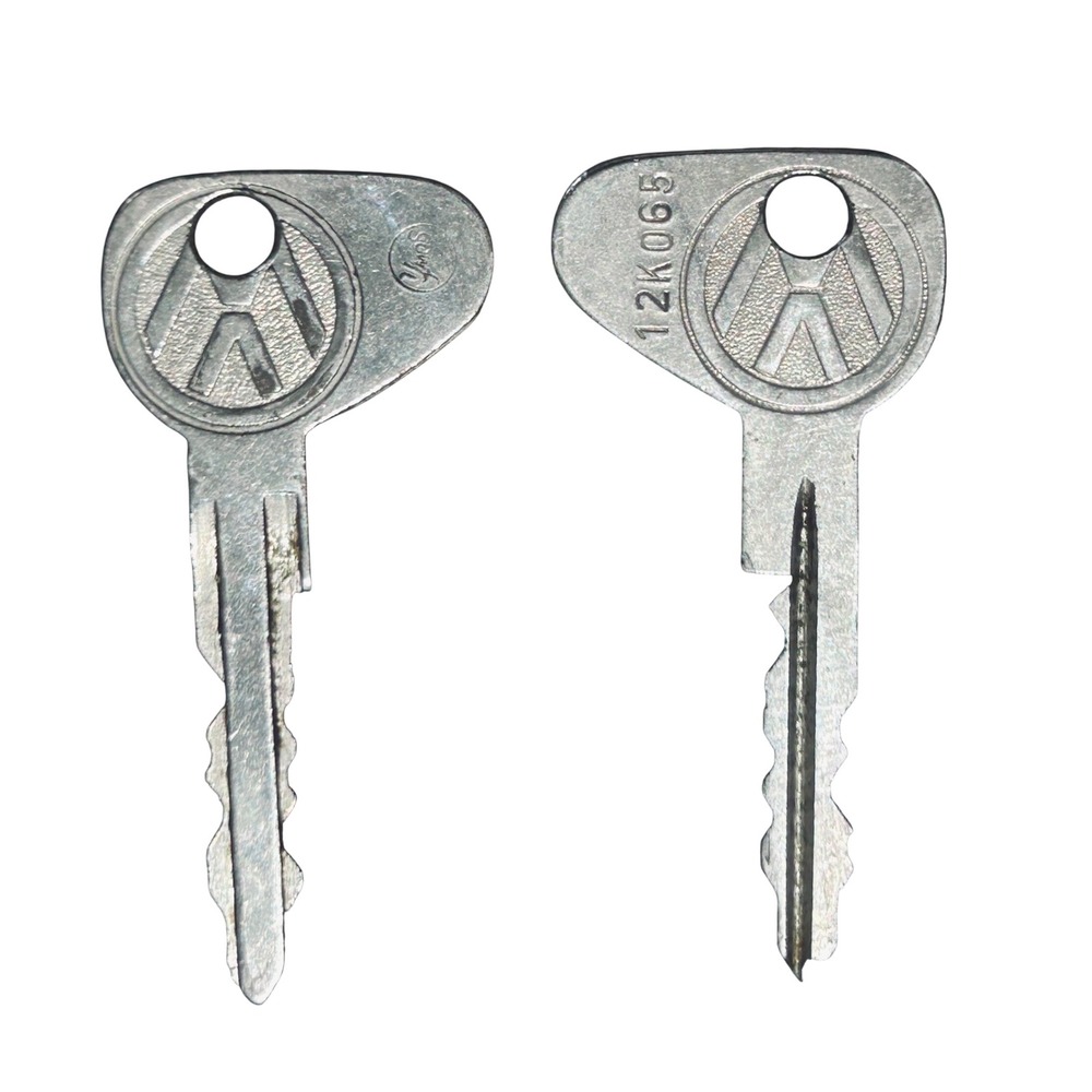 Volkswagen HUF & YMOS Keys Good Vintage Beetle Bus or Karmann Ghia 12K065 28K032